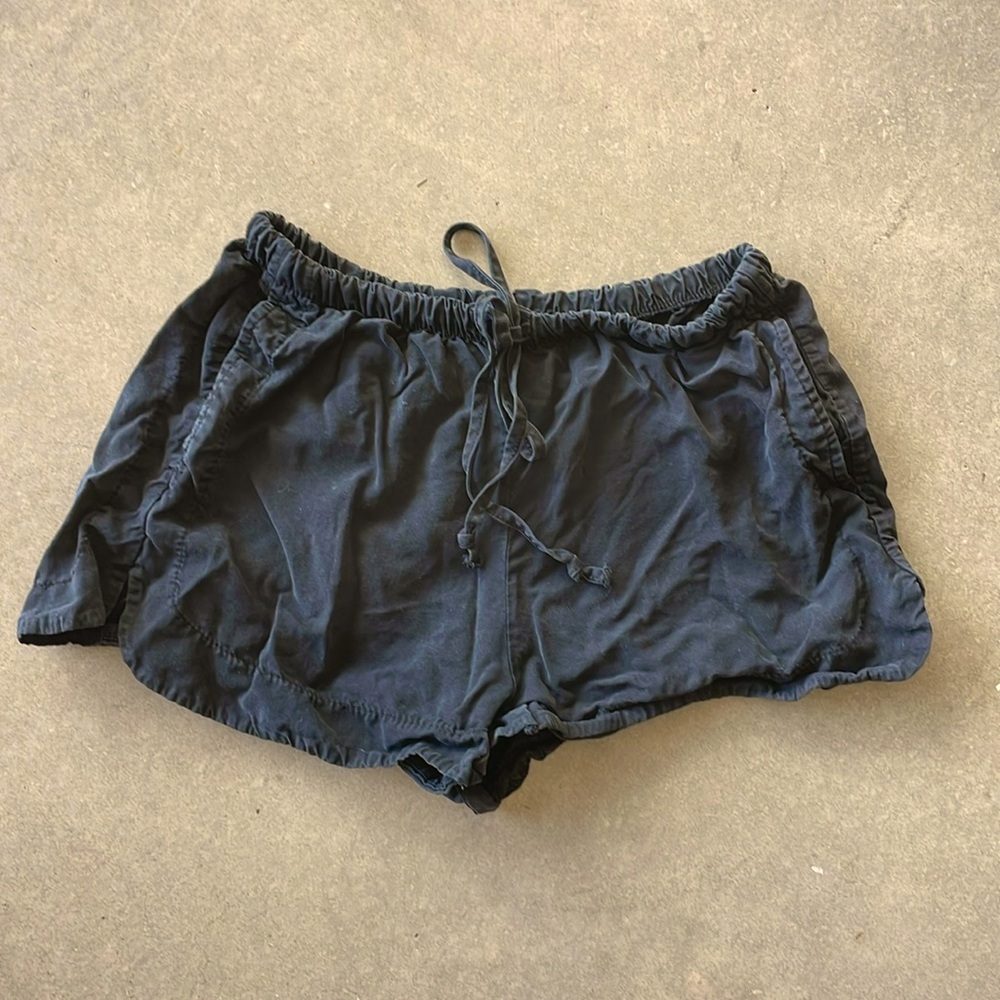 Brandy Melville cloth shorts, black